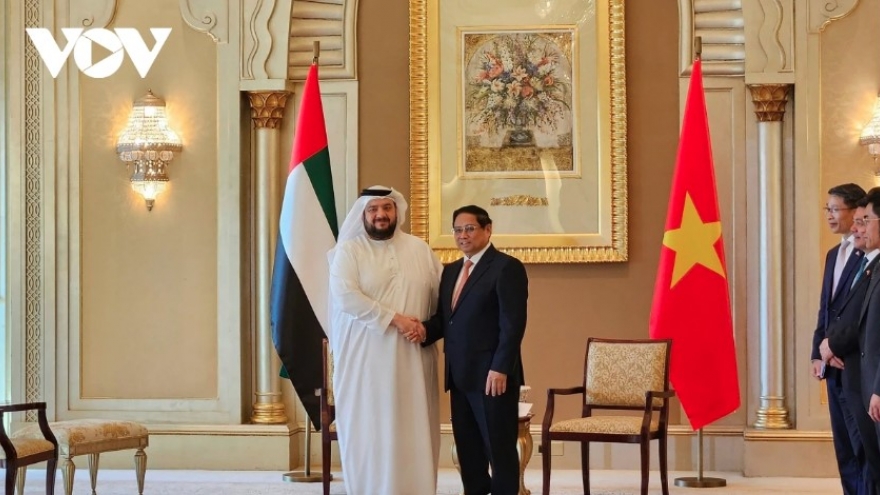 Vietnam attaches importance to expanding investment cooperation with UAE